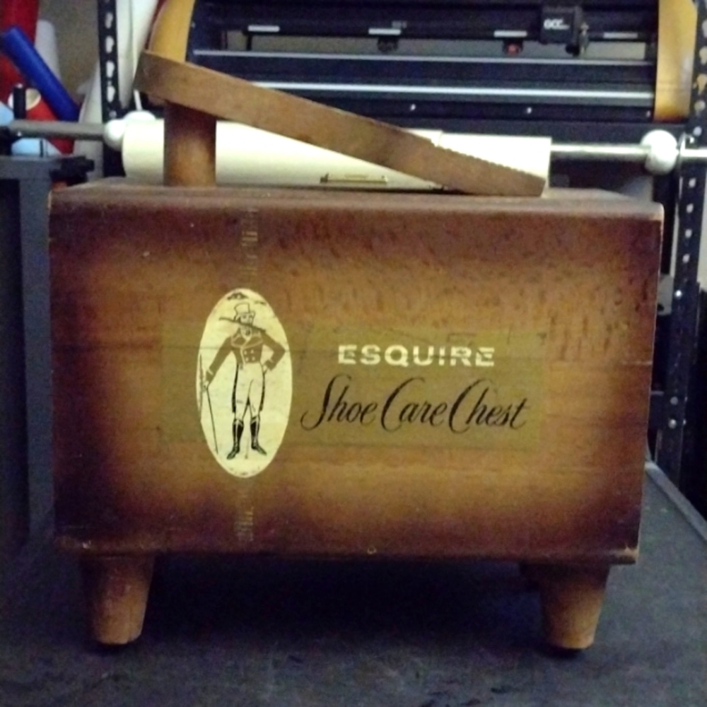 Vintage Esquire Shoe Care Chest Deluxe Wood Box Shoe Valet Brushes